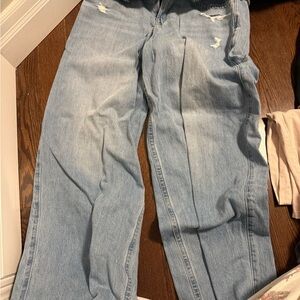 Hollister Women's Light Blue Boyfriend Jeans